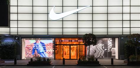 belgie groothandel nike srote|Vind een Nike Factory Store bij jou in de buurt.. Nike BE.